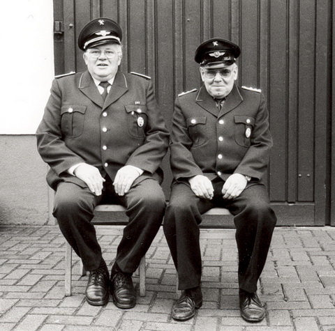 Ortsbrandmeister Ewald Steinmeyer & stellvetr. Ortsbrandmeister Fritz Kirchner